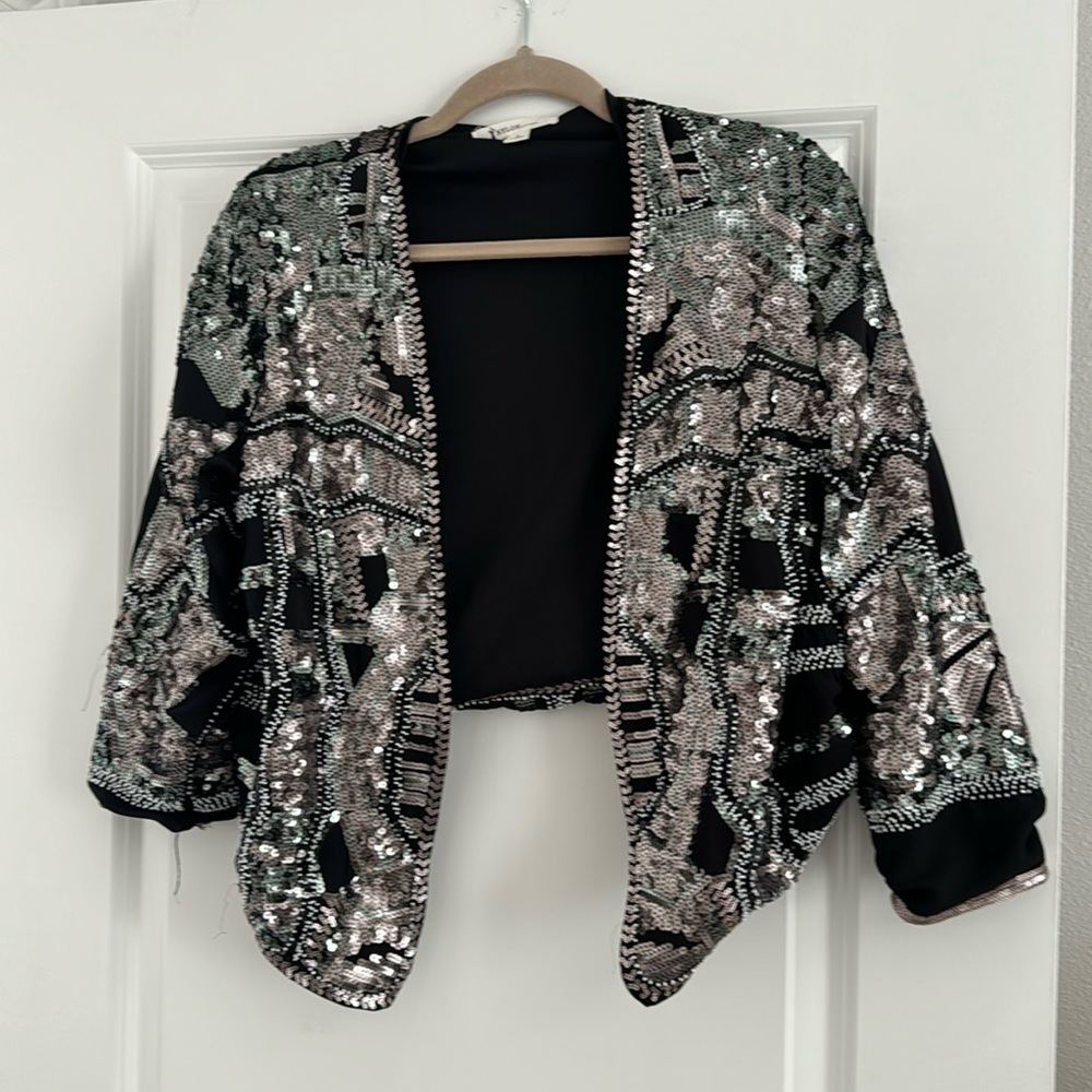 Vici sequin crop shawl